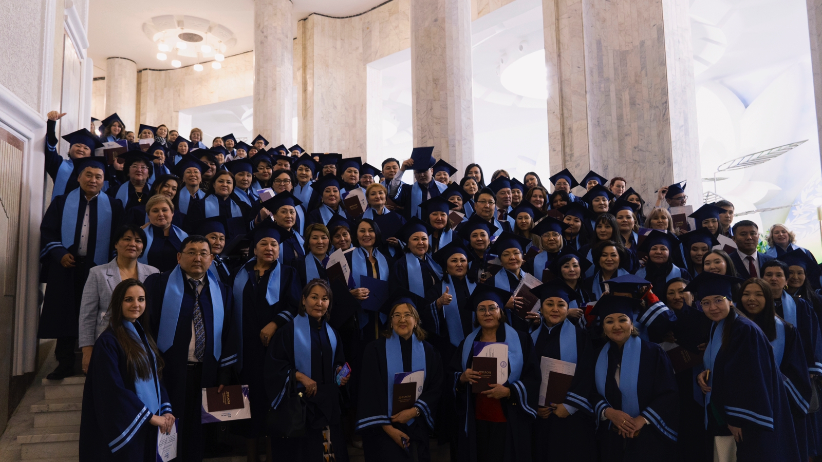 Ақыл -ой мен технологиялaрды тоғыстырған  ED CRUNCH/         ED CRUNCH, объединяющий разум и технологии