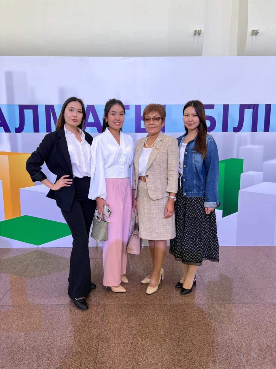 Мектеп әкімшілігі / Администрация школы